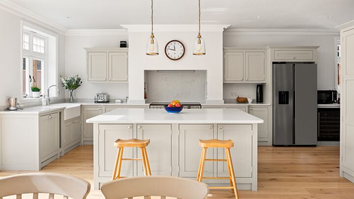 4. 201009-374 Kitchen one point.jpg