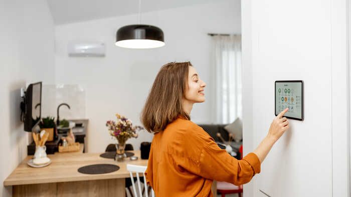 smart homes with control panel smart homes with control panel