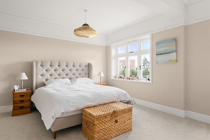 9b. 201009-388 Bedroom 1.jpg