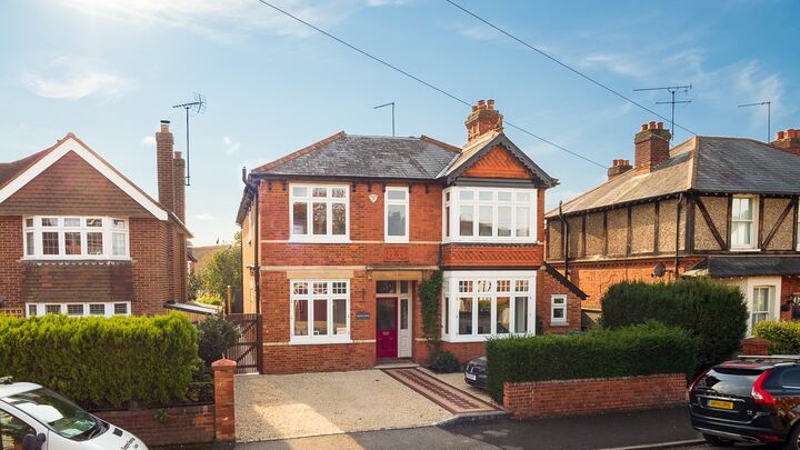 1. 201009-135 Front shot.jpg