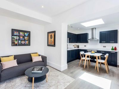 Screenshot 2019-04-23 11.55.50.png